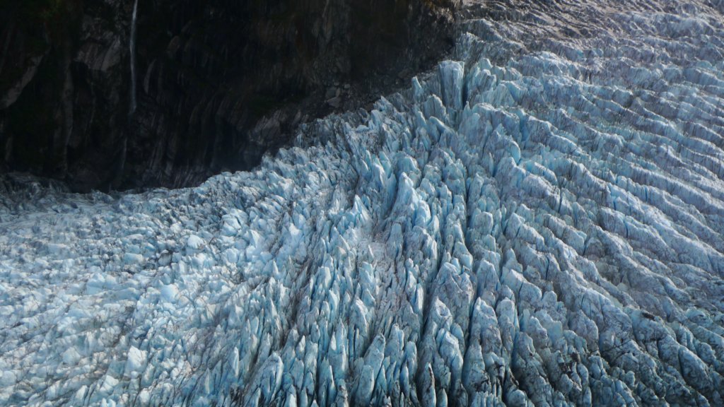 foxglacierhelihikepinnacles.jpg