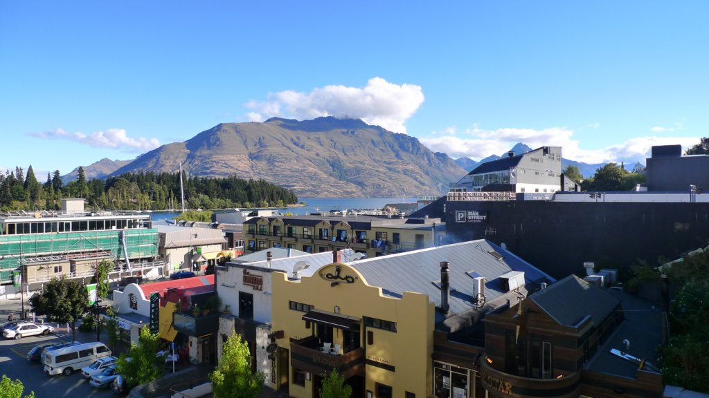 queenstown.jpg