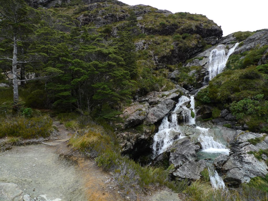routeburnfalls.jpg