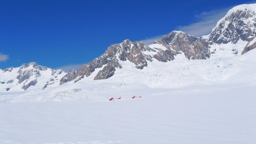 snowlandingabovefoxglacier.jpg