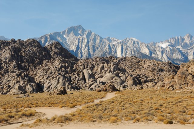 easternsierrasalabamahillsandmtwhitney.jpg