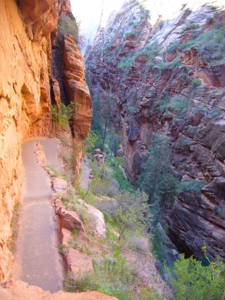 refrigeratorcanyononwayup.jpg
