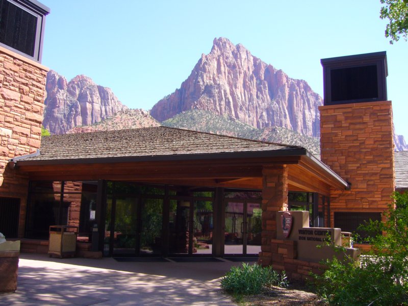 zionnationalparkutahvisitorcenter.jpg